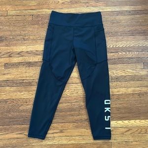 LSKD BLACK LEGGINGS SIZE M/L